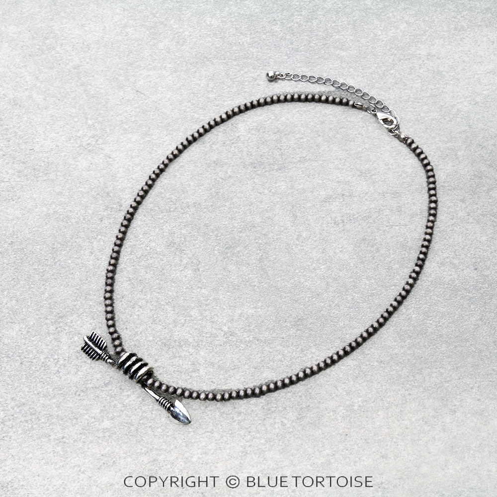 Western Twisted Arrow Pendant Necklace