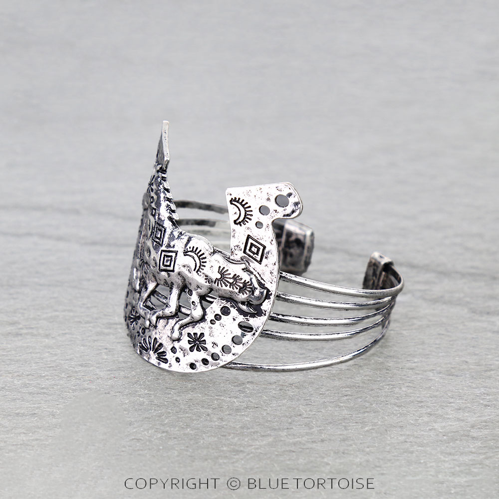 Western Textured Horseshoe Cuff Bracelet - Image 2