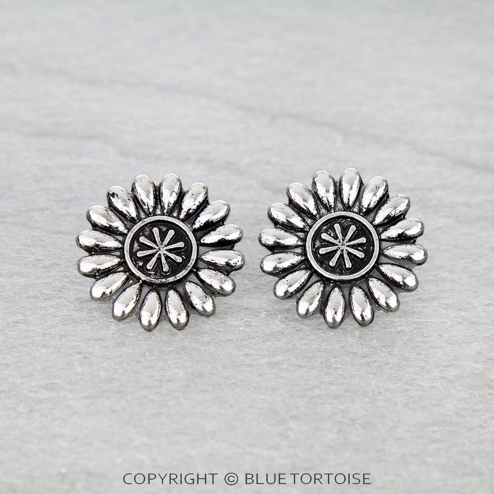 Western Textured Concho Stud Earrings