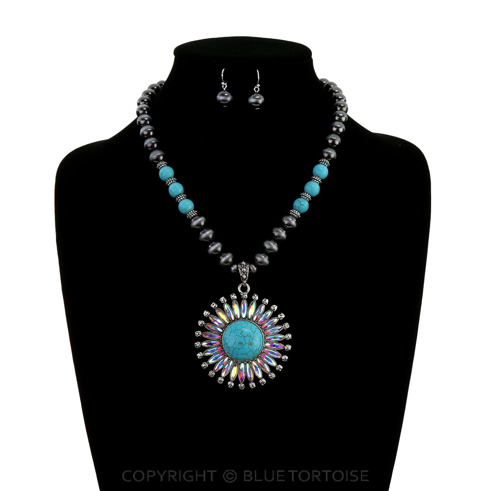 Western Concho Pendant Necklace Set - Image 2