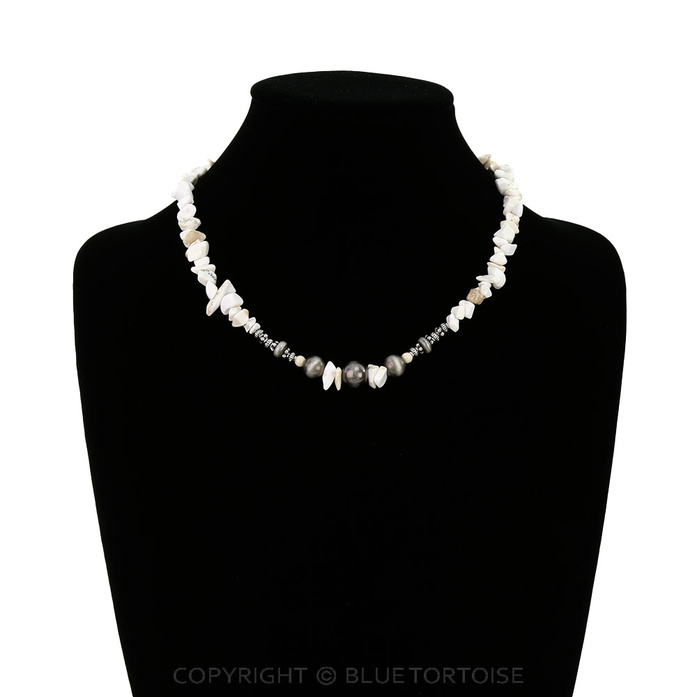 Navajo Style Pearl & Chip Stone Necklace - Image 2