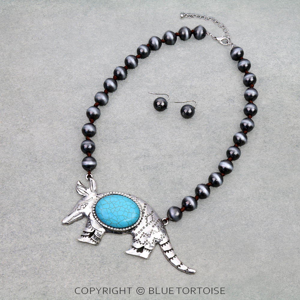 Western Armadillo Pendant Necklace Set