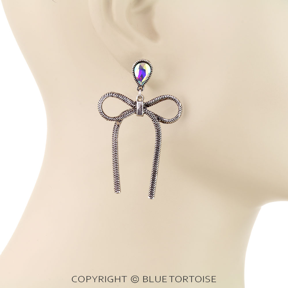 Western Ribbon Twist Stud Earrings - Image 2