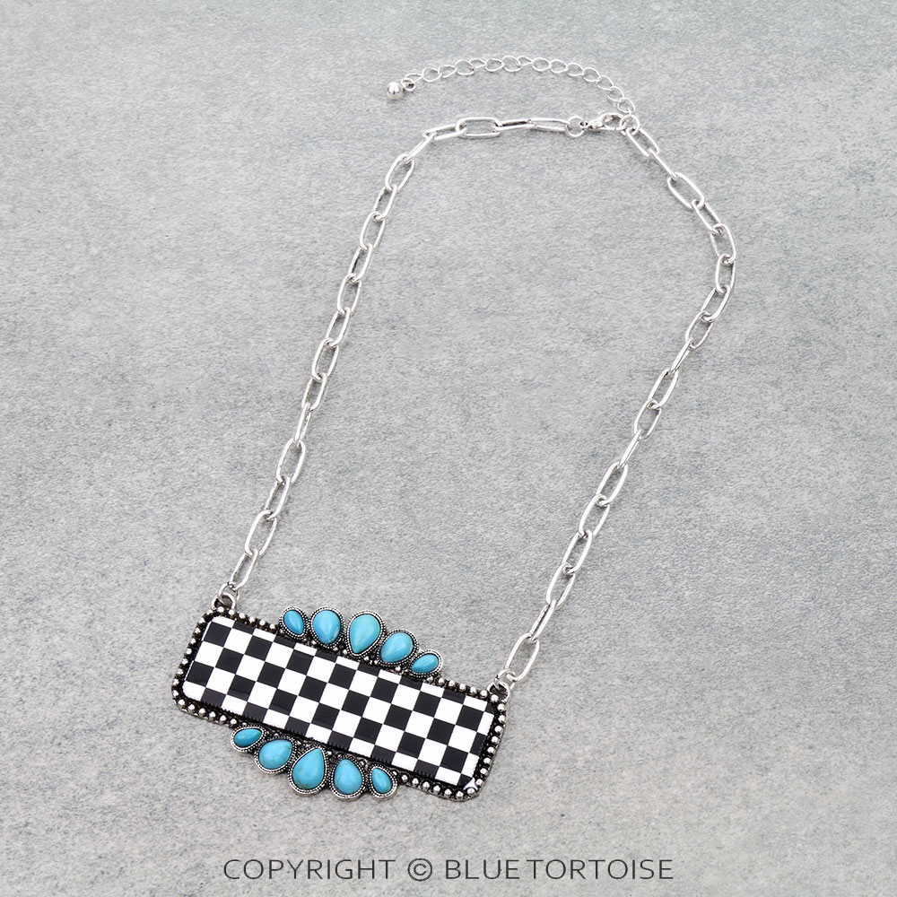 Checker Pattern Bar Necklace