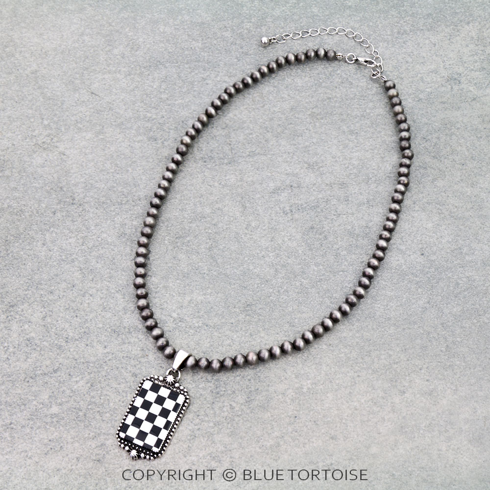 Checker Pattern Rectangle Necklace