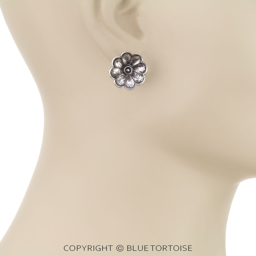 3 Pair Western Flower Earring Set - Image 3