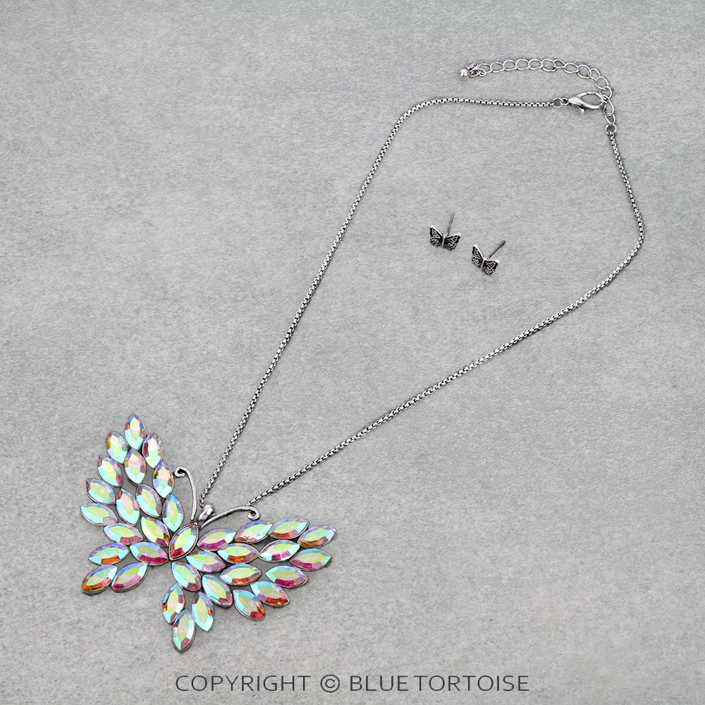 Butterfly Pendant Necklace Set