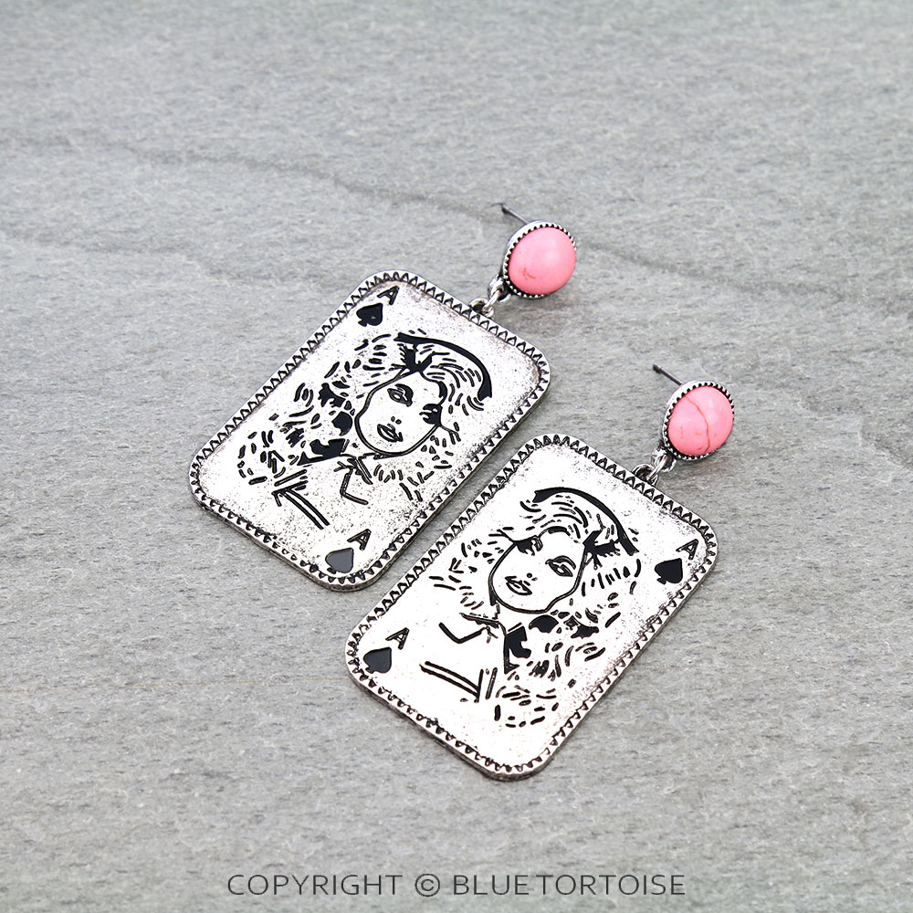 Card Theme Dolly Engraving Stud Earrings