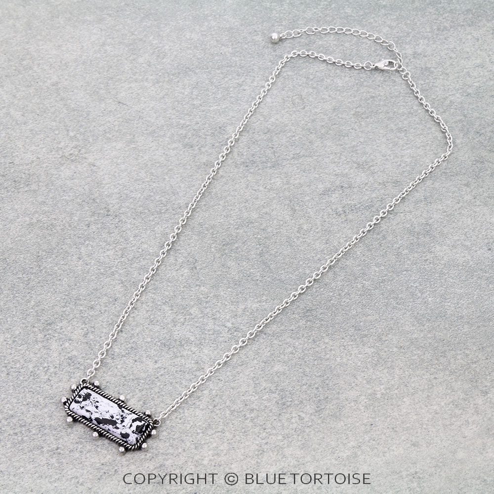 Ball TXR Bar Hand Stone Necklace