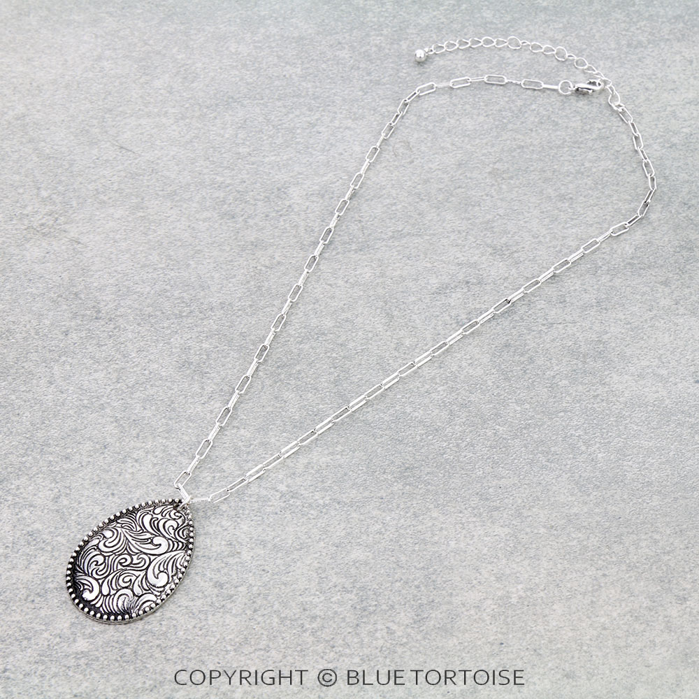 Western Teardrop Etched Necklace