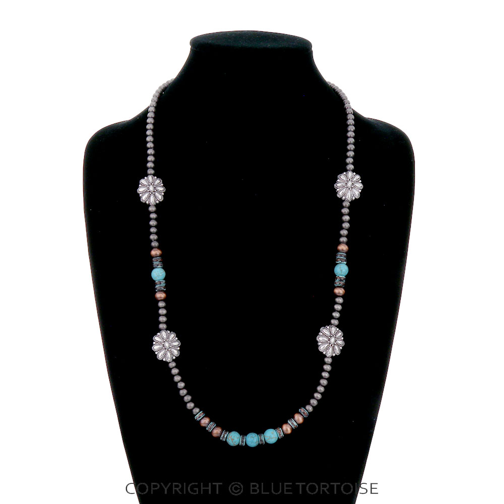 Navajo Style Pearl with Concho Necklace - Image 2
