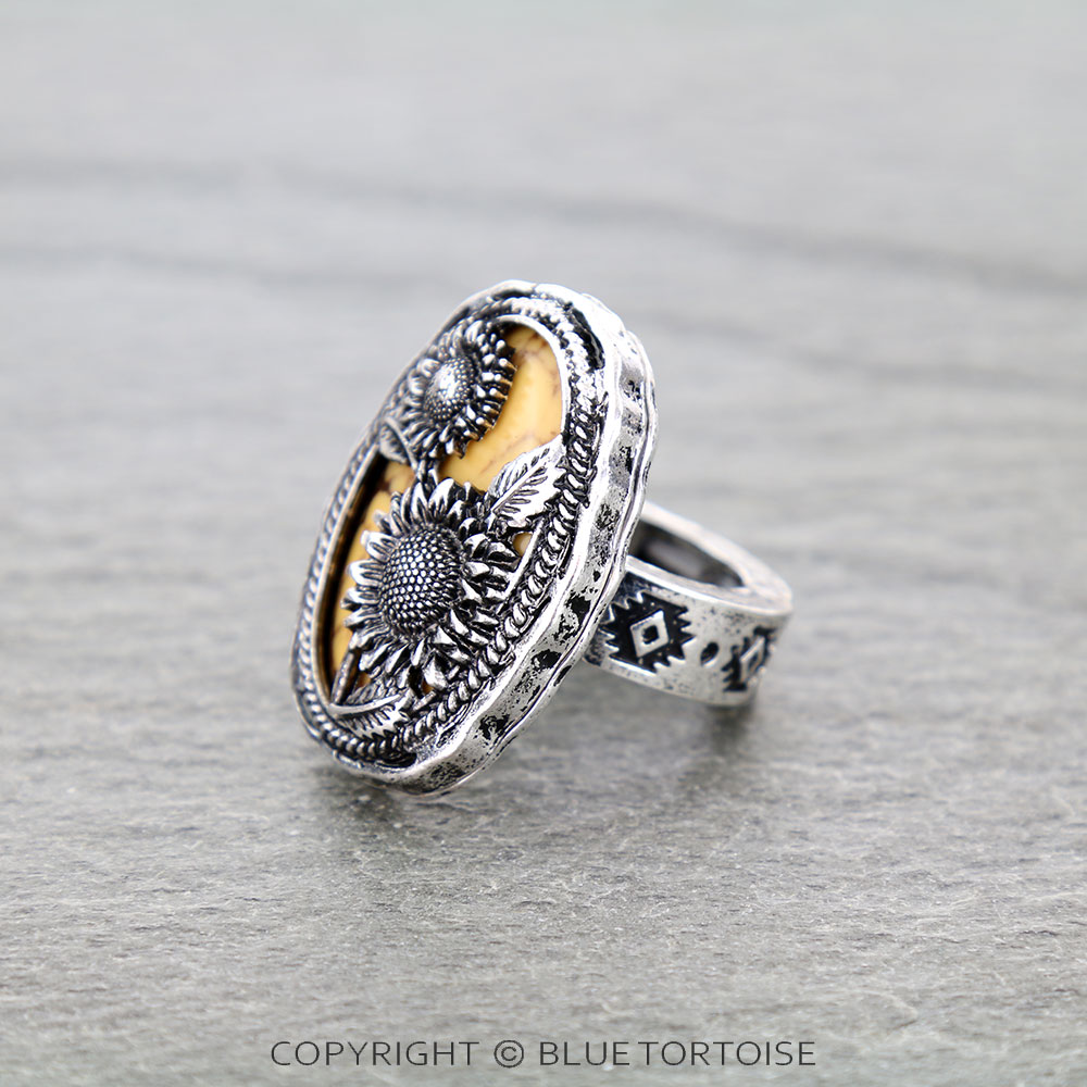 Western Sunflower Cutout Oval Stretch Ring - Image 2