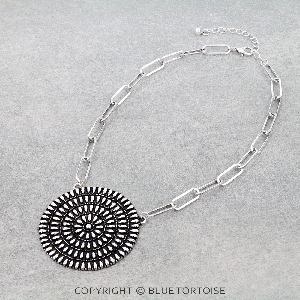Western Round Concho Necklace