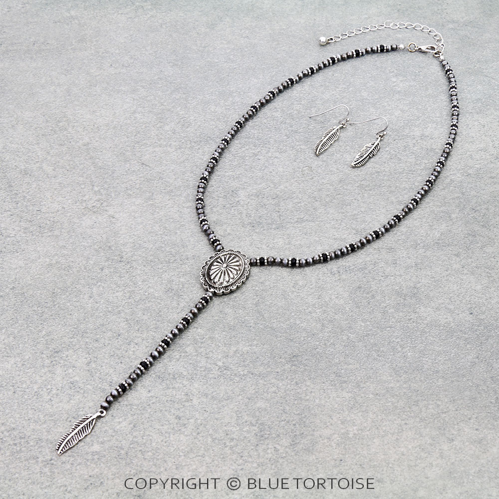 Navajo Style Pearl with Concho Y Necklace Set
