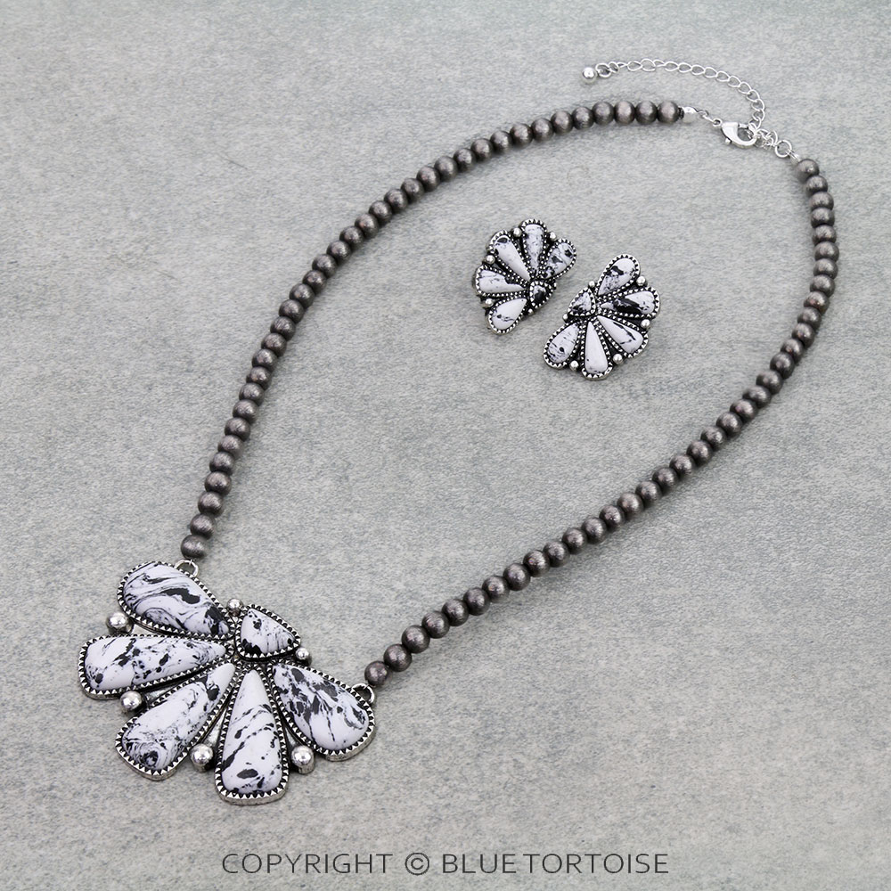 Western Hand Stone Necklace Set