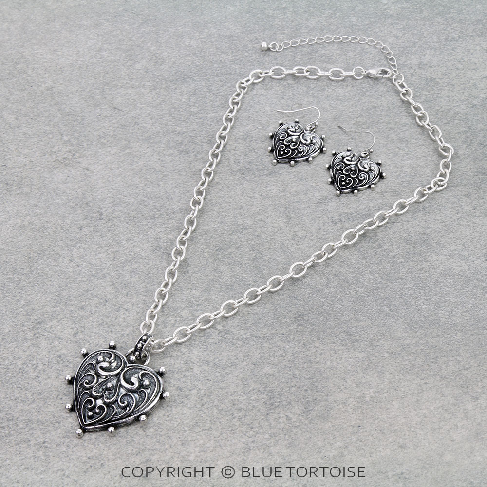Western Ball TXR Filigree Heart Necklace Set