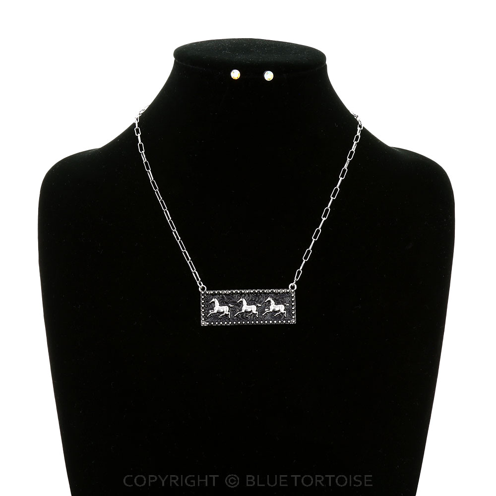 Western Running Horse Bar Necklace Set - Image 2