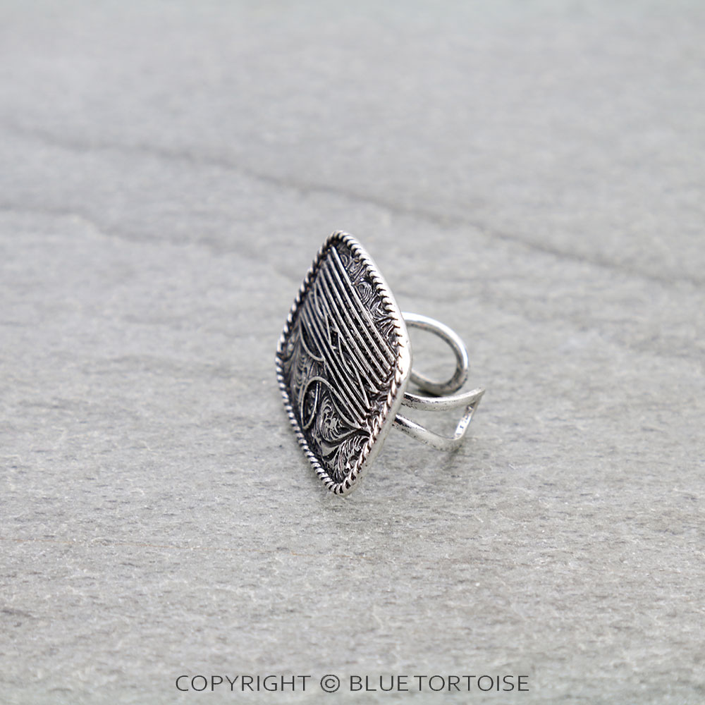 Western Boot Stitch Rectangle Cuff Ring - Image 2