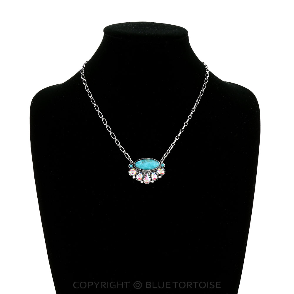 Western Oval Hand Stone Necklace - Image 2