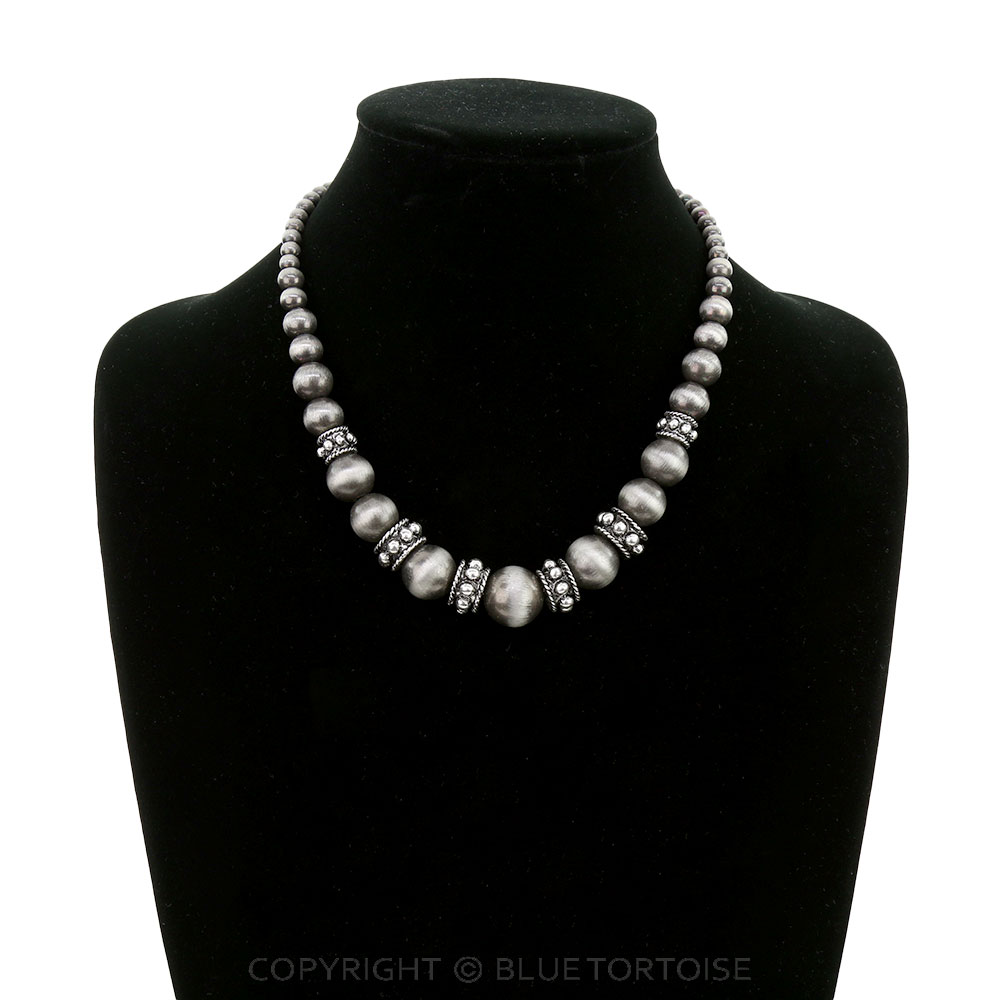 Navajo Style Pearl Necklace - Image 2