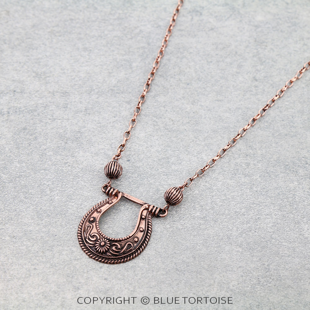 Western Texture Horseshoe Necklace