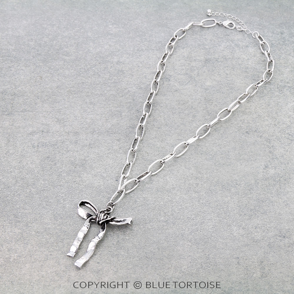 Western Bow Chain Necklace - Image 3