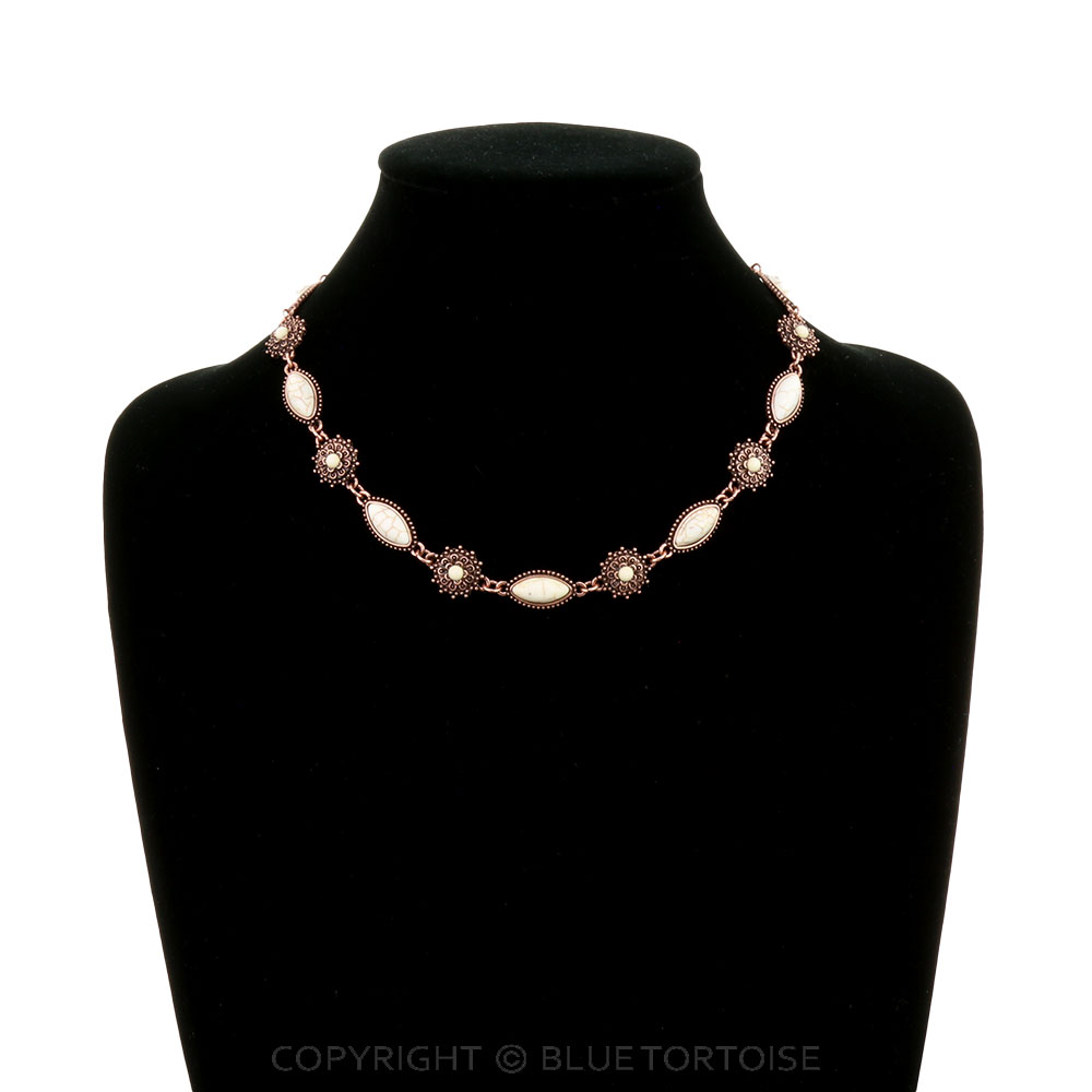 Western Flower Stone Necklace - Image 2