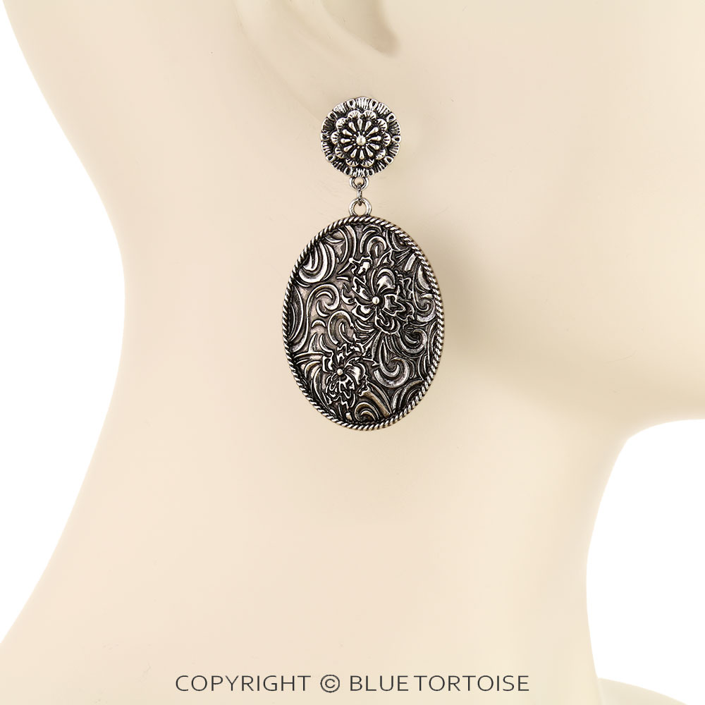 Western Flower Etched Oval Stud Earrings - Image 2