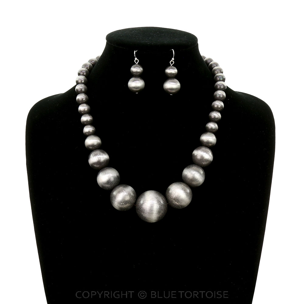 Western Chuncky Navajo Style Pearl Necklace Set - Image 2