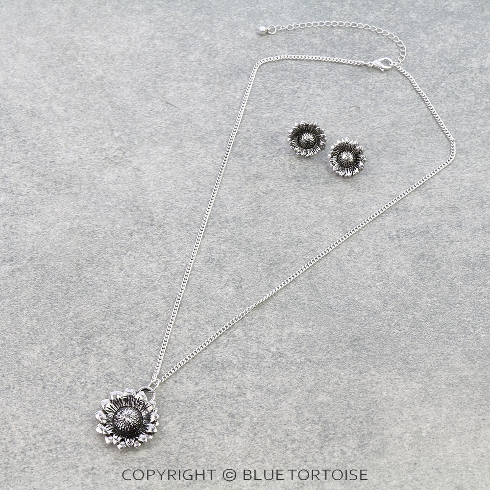 Western Sunflower Pendant Necklace Set