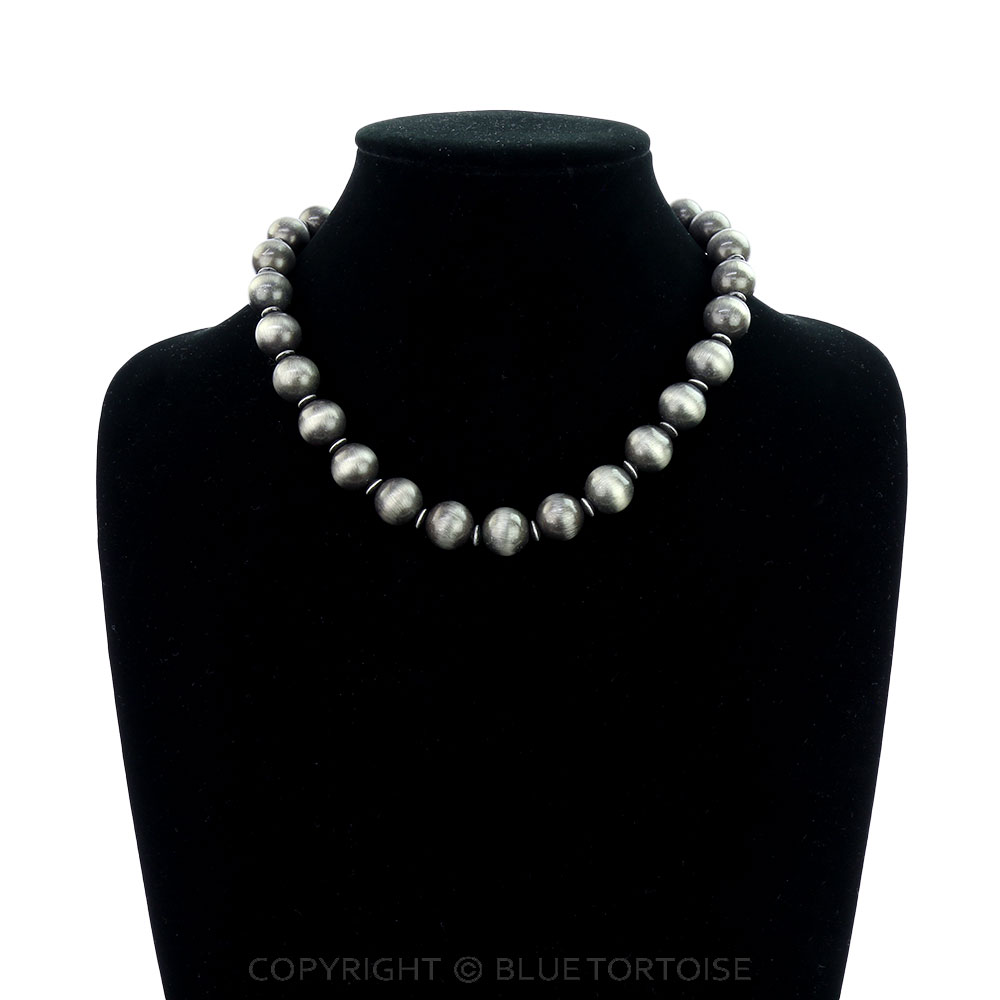 Navajo Style Pearl Necklace - Image 2