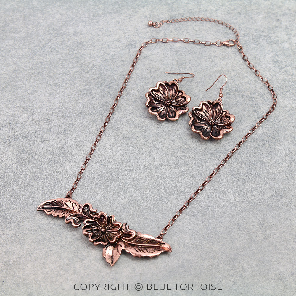 Western Flower Bar Necklace Set