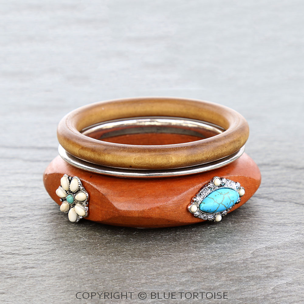 Western Concho Bangle Bracelet - Image 2