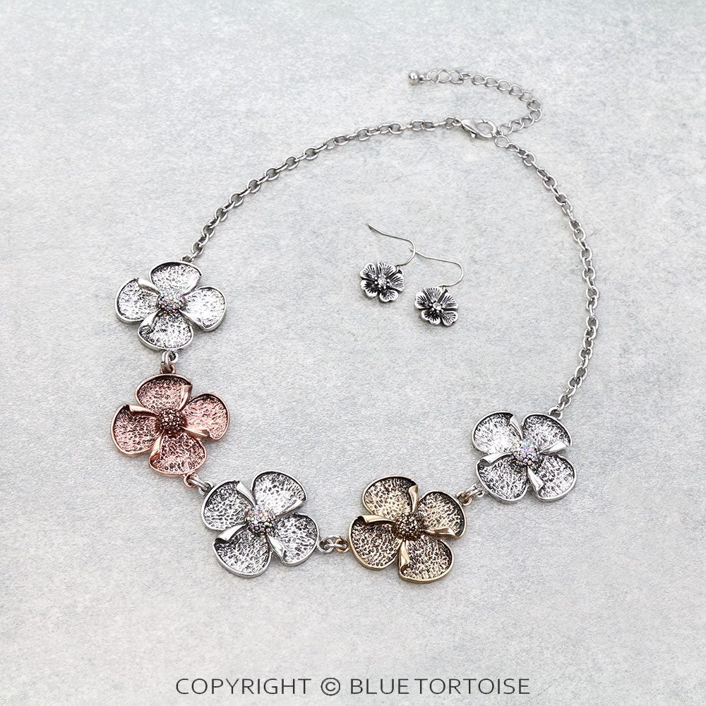 Western Flower Necklace Set
