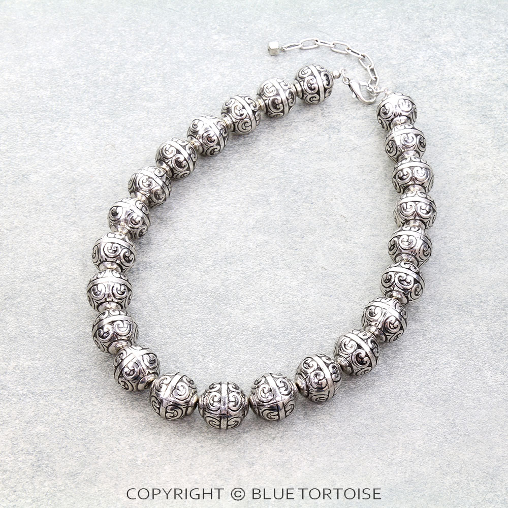 17" Western Carved Round Bead Necklace