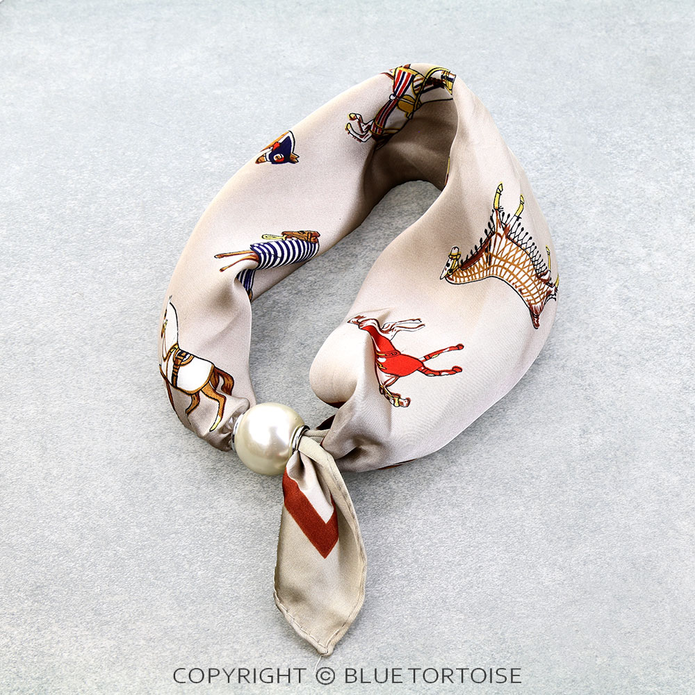 Western Horsebit Scarf Charm Necklace - Image 4